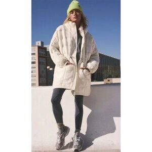 Brand New Free People Movement Patricia Poncho Long Puffer Jacket Size Small